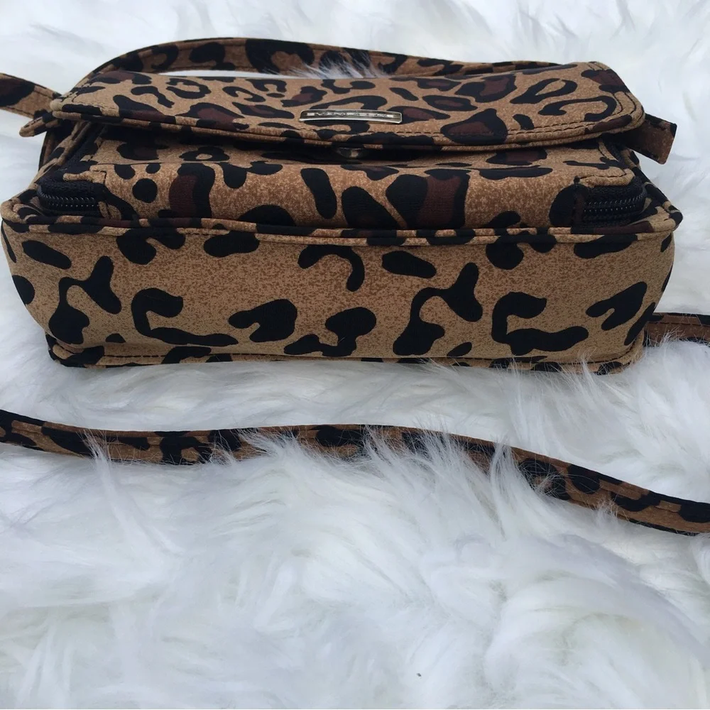 🛑 SOLD Evan Picone Crossbody Flap Handbag Purse Cheetah Animal Print Adjustable - Picture 7 of 13